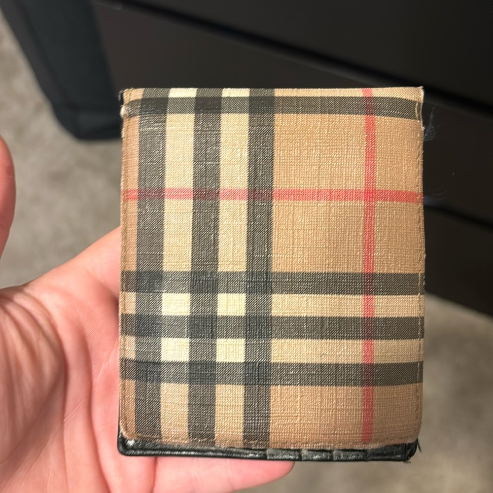 Burberry wallet